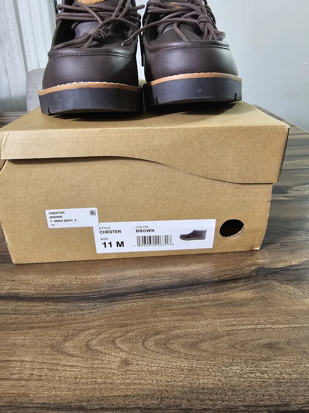 Weatherproof Men’s Dark Brown Leather Chukka Boots with Tan Pull Tabs